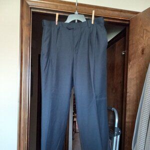 Croft&Barrow Men's cuffed No-Iron Microfiber Dress Pants Slacks